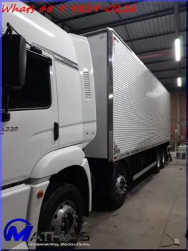 bau refrigerado metalico com piso canaletado 