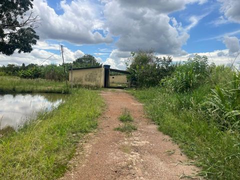 Chácara top 41mil metros ou 4 hectares rica em água vargem bonita 