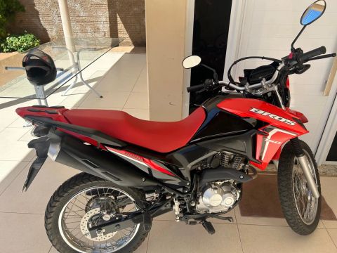 Moto Honda Bros 160 23/24