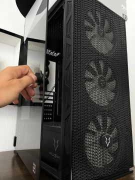Gabinete Gamer HUSK Polar - Preto - Tampa Lateral de Vidro Temperado