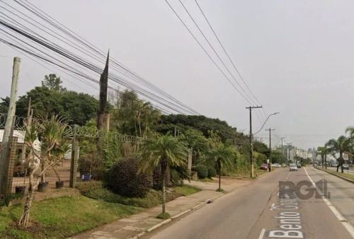 Excelente área para investidores, com 11.000 metros. Localização excelente para residencia