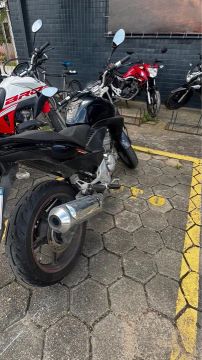 Moto Honda CB 300 - Impecável