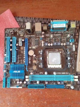 Placa mãe Asus M4N68T-M LE AM3 e processador AMD Phenon II