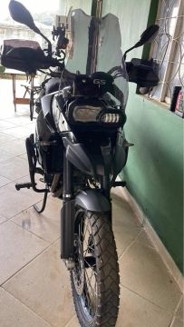 BMW F800 triple black.    Vendo / troco 