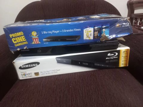 Player Blu-ray Samsung BD-05300 + 3 filmes
