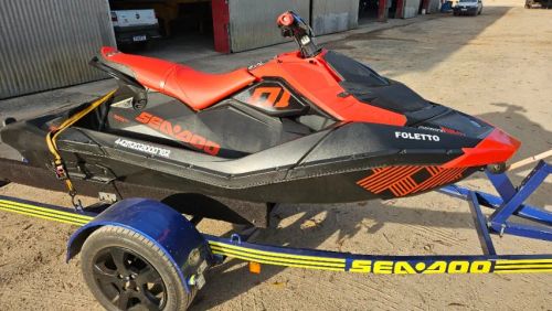 Jet-ski spark trixx