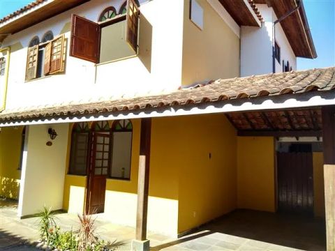 Aluguel de casa duplex com 2 quartos em Itaipu