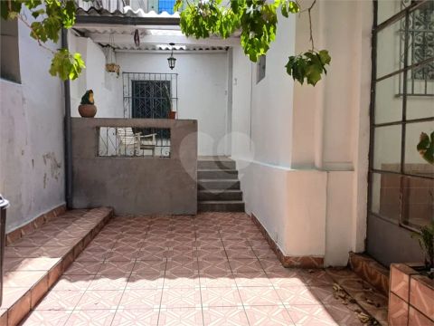 Casa térrea com 3 quartos à venda ou para locação em Pacaembu - SP