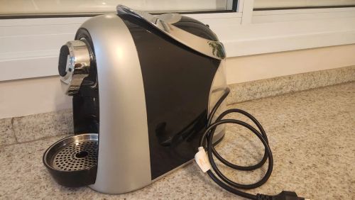 Cafeteira Espresso Modo Preta 127V Automática - TRES 3 Corações tu