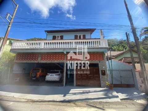 Casa Triplex 6 quartos em Santa Maria Madalena - RJ venda