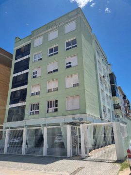 Excelente Apartamento localizado à Rua XV Novembro(Próximo clube Brilhante).