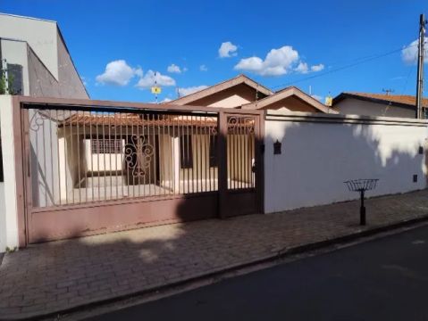 [VENDA] Penápolis - Jardim Europa | Casa 3 Quartos - R$ 360mil