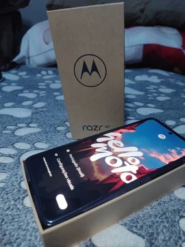 Smartphone Motorola razr 40 8GB 256GB