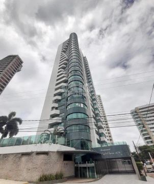 Apartamento no edifício Crystal Green