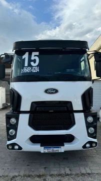 FORD CARGO 2842 6X2 AUTOMÁTICO ANO 2015