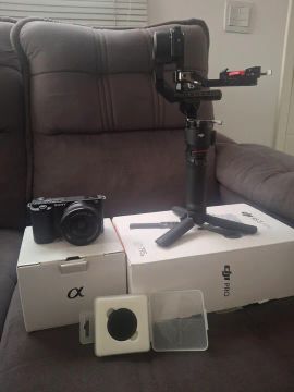Câmera Sony zve 10 +  Gimbal Rs3 Mini
