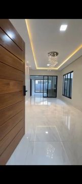 Casa para vender em residencial fechado.