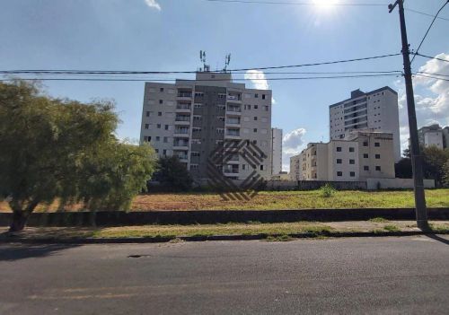 Terreno plano com 511m² por 1.048.342, em localização privilegiada no Jd Portal da Colina,
