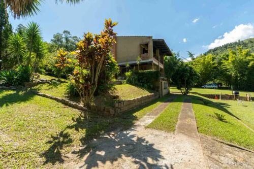 Sitia com casa na zona sul Porto Alegre