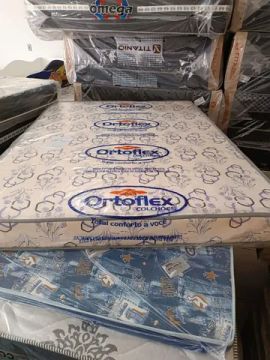 COLCHÃO DE CASAL NOVO ESPUMA SELADA 