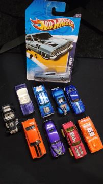 Lote 10 Hot wheels