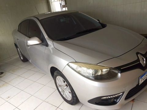 Vende se Fluence completo 2016