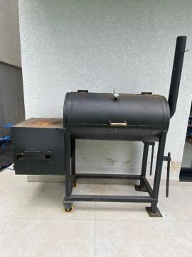 Churrasqueira Defumador