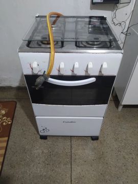 Fogão Esmaltec 4 bocas - ótimo estado