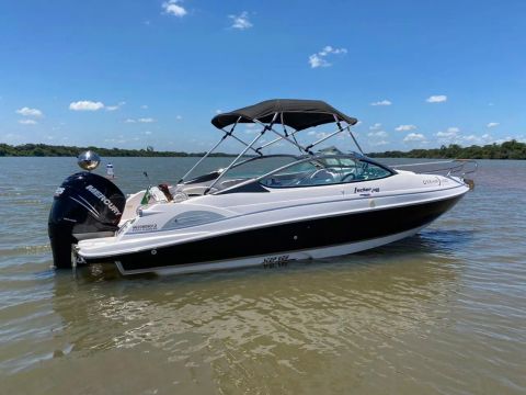 Lancha Focker 240