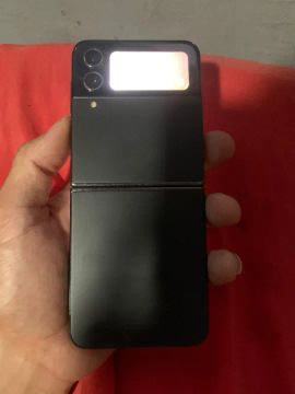 Celular Samsung Galaxy Z Flip 4 Preto