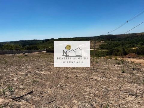 Terrenos e lotes de 1000m² na região de Alumínio. ZjZ65