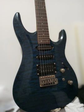 Guitarra Aria Mac Series + Amp