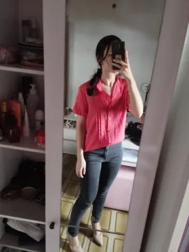 Vendo blusa de manga laranja 