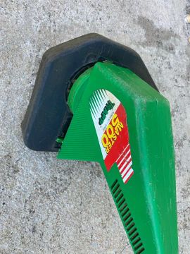 Aparador de grama master 500 trapp com defeito 