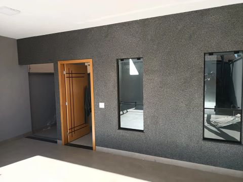 CASA NOVA 3 SUÍTES PLENAS ALTO PADRÃO VARANDA GOURMET COM CHURRASQUEIRA PORCELANATO, FINAN