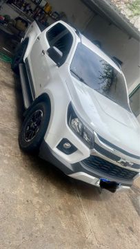 S10 2024 Diesel passagem leilão mais é muito nova 