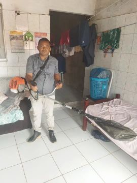 Trabalhamos com limpeza em geral aceitamos proposta de preço empreita ou diária 