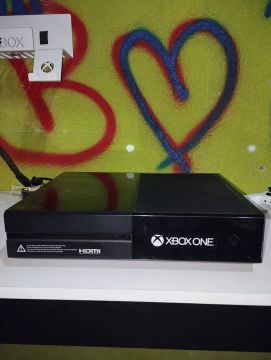Xbox one FAT 500 Gb sem caixa