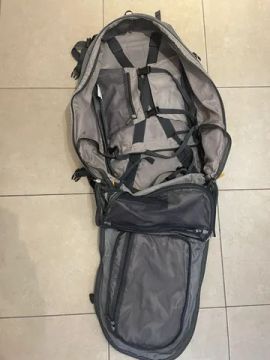 Mochila Trekking Deuter Traveller 70 + 10 para mochilão e viagem