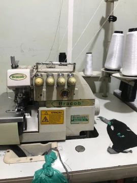 Máquina de costura industrial Overloque ponto cadeia Bracop 