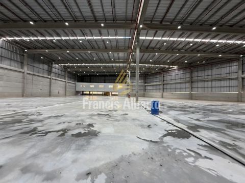 Galpão 1372,67m² em condomínio fechado Extrema MG REF: GALP1372COEX