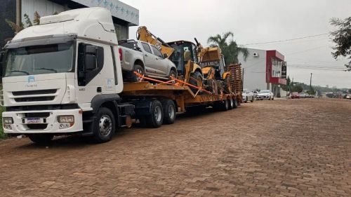 Conjunto Caminhão IVECO 420 e Prancha 3 Eixos