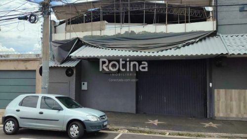 Loja para alugar, Bom Jesus - Uberlândia/MG - Rotina Imobiliária