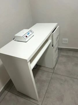 Mesa para manicure 