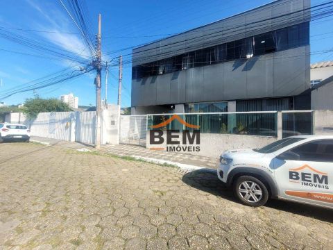 Kitnet com 1 dormitório para alugar, 20 m² por R$ 1.350,00/mês - São Judas - Itajaí/SC