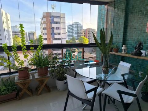 Apartamento Nascente com 155,49m² com 4 Quartos na Segunda Quadra da Praia da Ponta Verde 