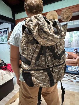 Mochila camping  FARM em ótimo estado