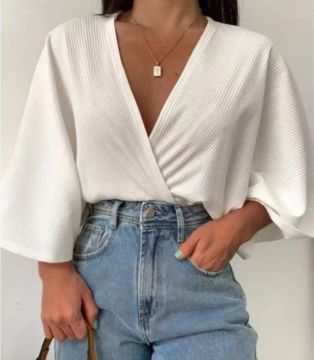 Blusa branca de manga NOVA