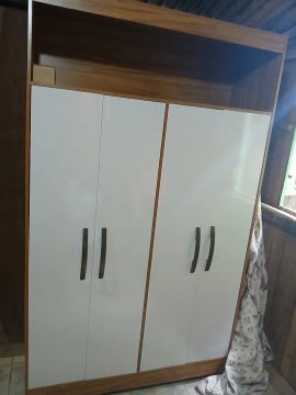 Guarda roupa p solteiro