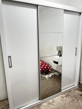 Guarda roupa de casal semi novo 